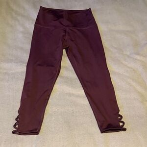 Aerie Women's Cropped Pants in Deep Purple